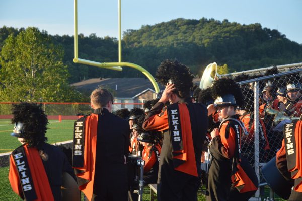 Student's Show Pride at First Pep Rally of The Year